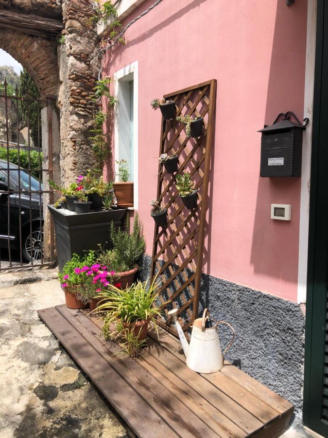 Taormina Private Apartment By Fragranza Di Sicilia Exterior photo